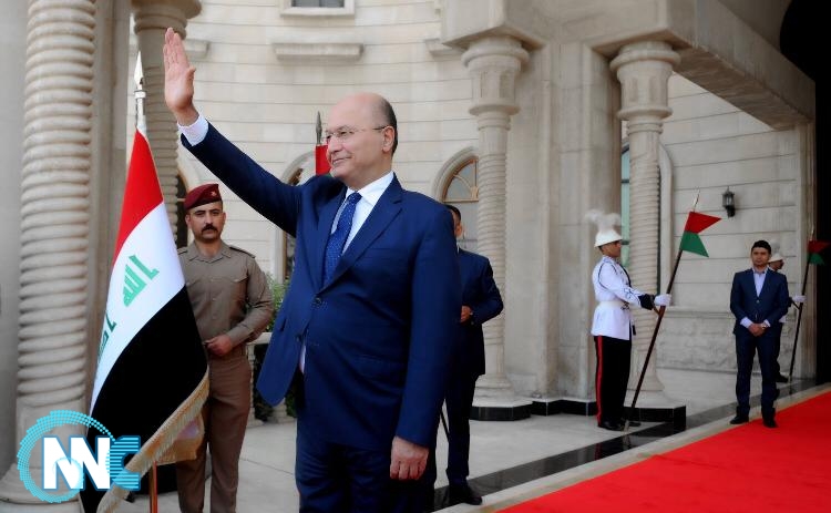 رئيس الجمهورية يصل إلى العاصمة التونسية للمشاركة بأعمال القمة العربية