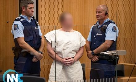 مثول سفاح نيوزيلندا أمام المحكمة بتهمة القتل العمد