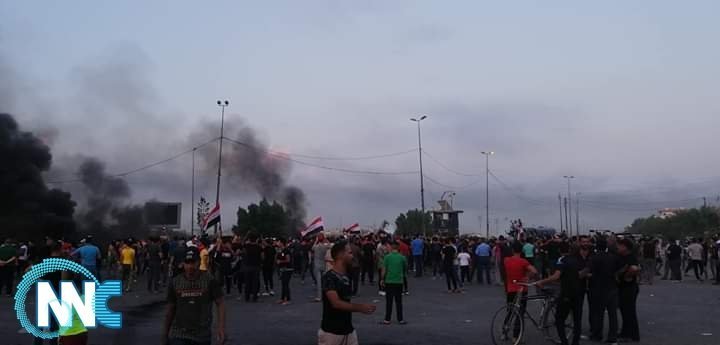 اغلاق تقاطع الدرويش في بغداد بالكامل واعداد المتظاهرين بالمئات
