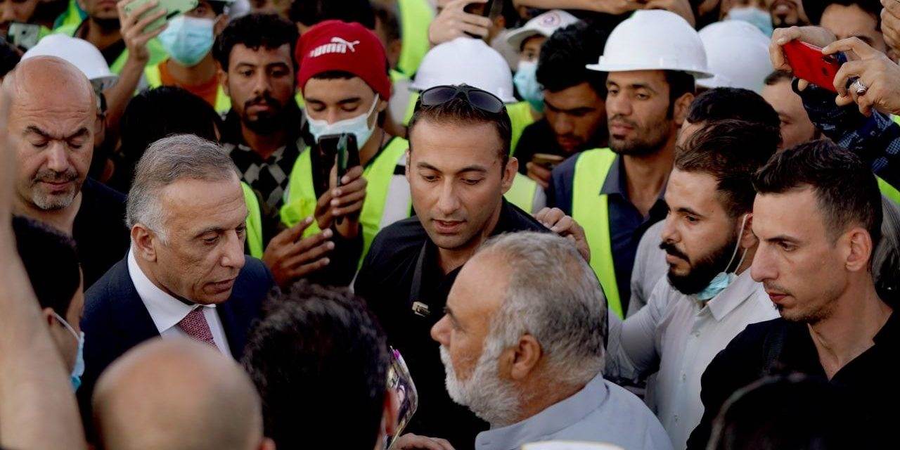 الكاظمي يلتقي بعدة مجاميع من المتظاهرين