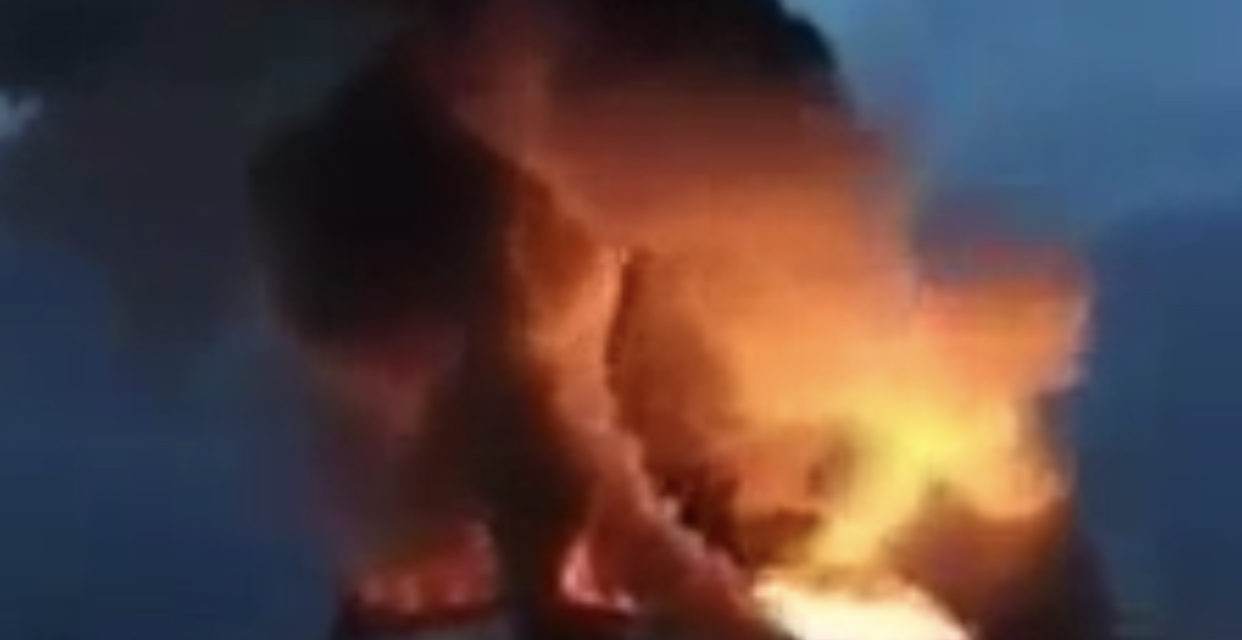 بالفيديو.. حريق كبير في أحد المجمعات التجارية في كركوك