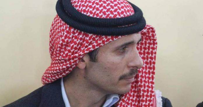 العاهل الأردني: قررت التعامل مع قضية الأمير حمزة بإطار الأسرة
