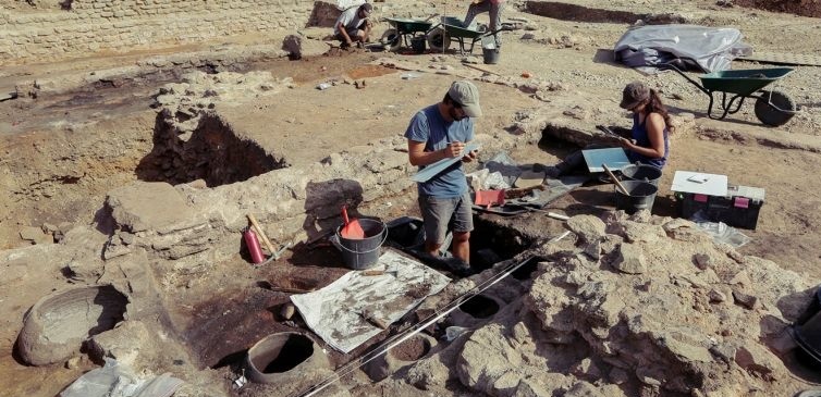 فريق روسي يكتشف مدينة أثرية غير معروفة عمرها 4000 عام بذي قار