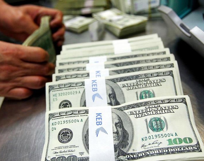 تعرف على أسعار الدولار في السوق العراقية لليوم