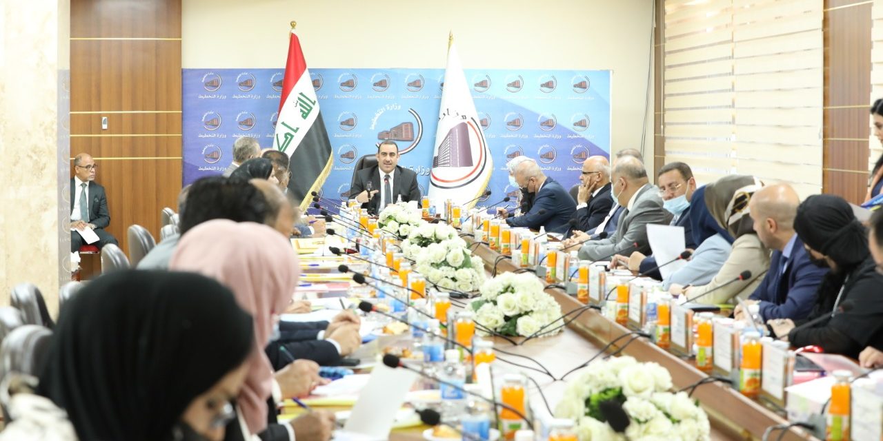 التخطيط: العراق بحاجة الى تمويل الاستراتيجيات الاقتصادية  لتنفيذها واقعيا