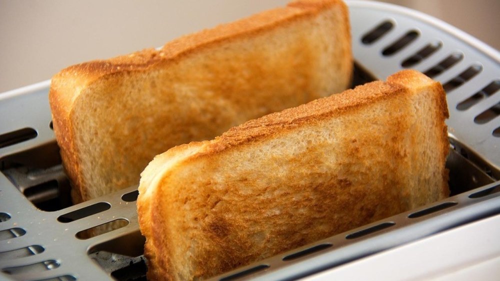 دراسة تكشف مخاطر الخبز المحمص