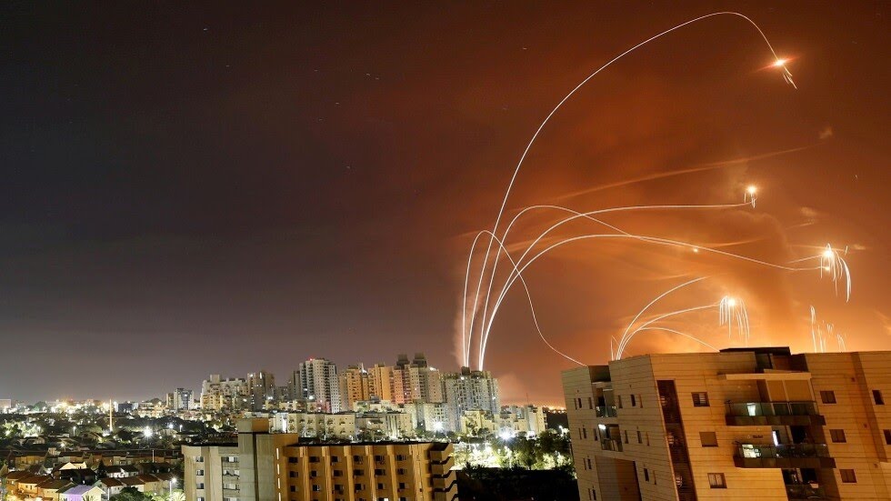 إسرائيل: نتوقع استهدافنا بألفي صاروخ يوميا