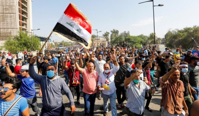 Iraqis send a message to political leaders: Correct the path